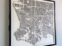 Laden und Abspielen von Videos im Galerie-Viewer, Los Angeles Street Carving Map (Sold Out)
