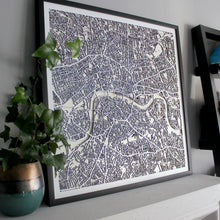Lade das Bild in den Galerie-Viewer, London Street Carving Map (Sold Out) (1654081519667)
